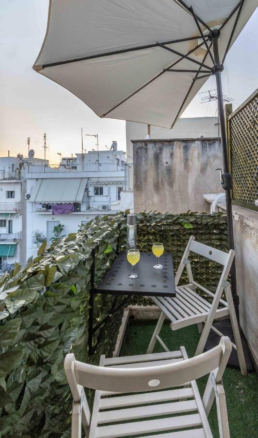 Central Studio Near Metro&View Atenas Exterior foto